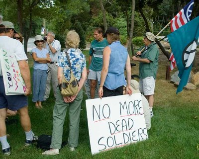 Setauket Protest 8-19-06-51-Edit.jpg