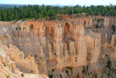 The Grottos at Bryce Point