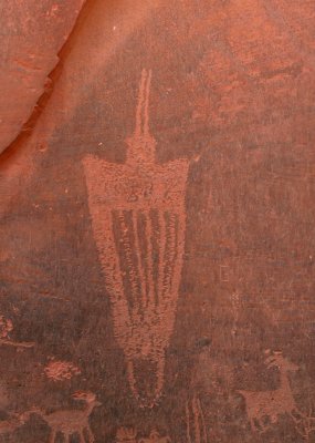 Petroglyphs (I dub this one: Mohawk Man from the front, wearing a beach towel)