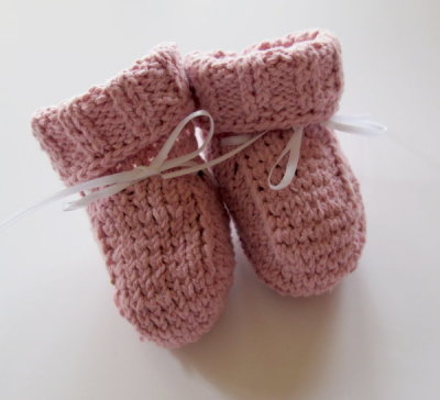 Hand Knit Pink Baby Booties