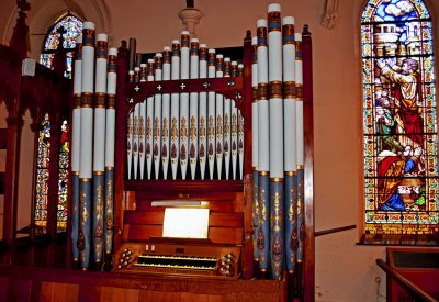 Holy Trinity Church..organ.