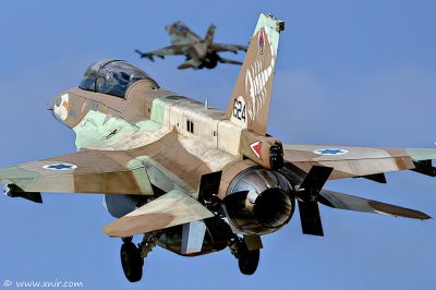 4267685057_bfa334251a F-16D Barak Israel Air Force V3_M.jpg