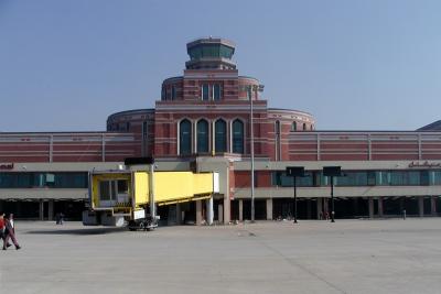 Terminal - Front view - 387.JPG