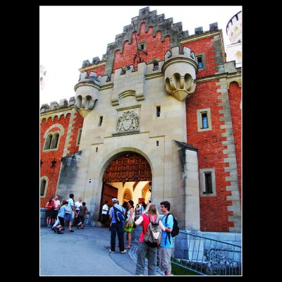  Neuschwannstein Castle entrance ...