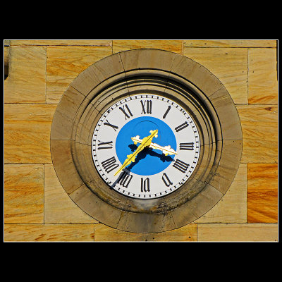 ... Neuschwannstein Castle details ...