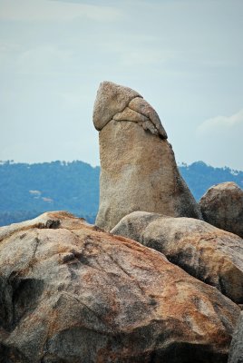 Hin Ta (grandfather) rock