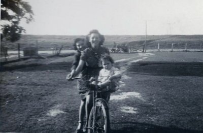 Old Friloux Photos 18.jpg