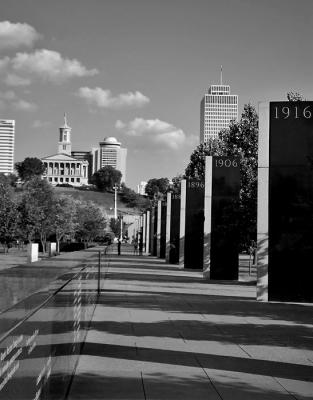 _RLR5323_BWsmall.jpg