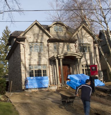 24 Queens Mary's Drive 22 Dec 2011 Fence finally gone !