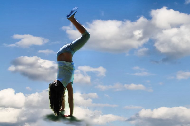 SCAVENGER HUNT - UPSIDE DOWN