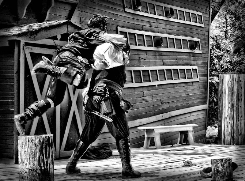 FILM/MOVIE TITLES - MUTINY ON THE BOUNTY