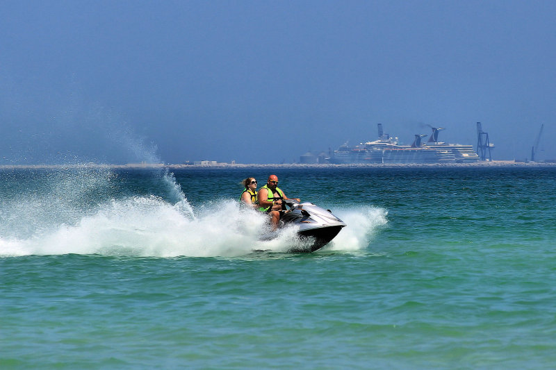 JET SKIING