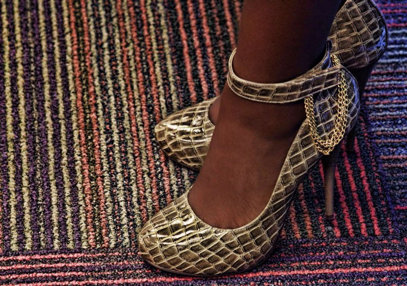 COOL SHOES