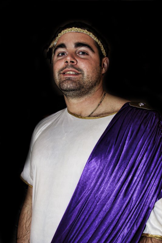 BRAD AS CESAR