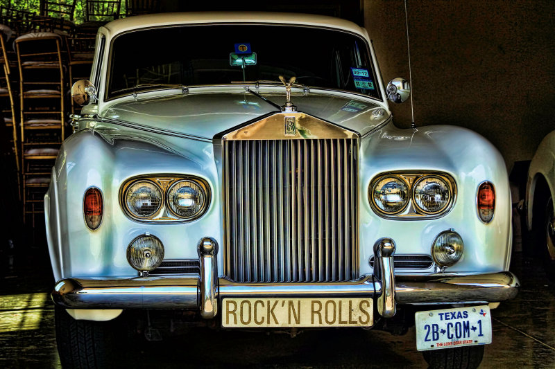 ROCK N ROLLS