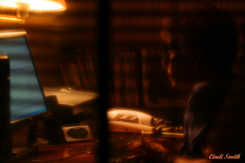 spying on mom thru the window.jpg