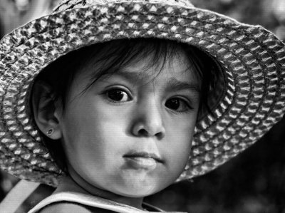 31 FACES - CHILD IN A HAT