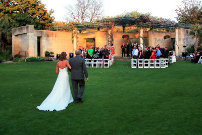 WALKING TOWARDS HER GROOM