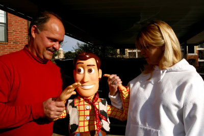 BIG WOODY SAYS GOODBYE TO ED AND CLAUDIA