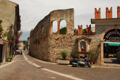 Old Romanesque ruins in Bardolino