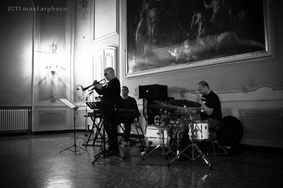 Giovanni Falzone Trio