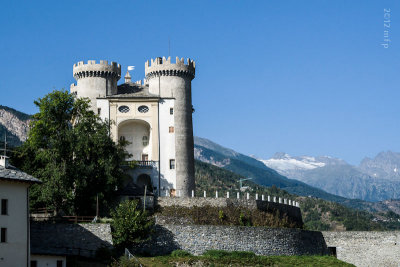 Aymavilles Castle