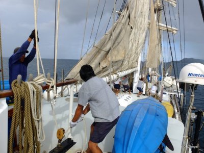 Setting the sails on the Mary-Anne 
