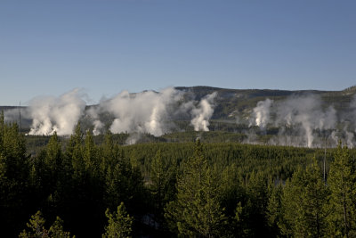 Norris basin    6-2-11 yellowstone 24-70 card 1 025 12x8  