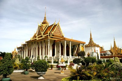 2035 Grounds of the Royal Palace