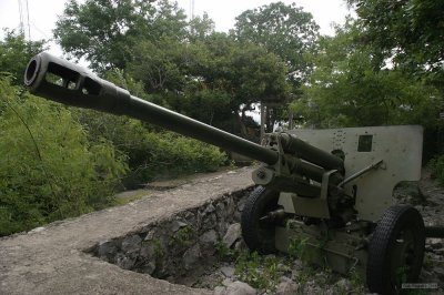 2106 Gun used to bombard the Khmer Rouge on Crocodile mountain