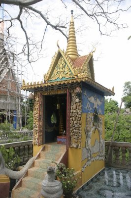 2122 Wat Phnom Sampeau