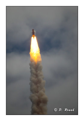 STS-135 - Atlantis - 3559 - Compression on the boosters