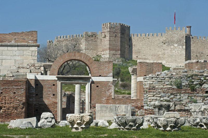 Selcuk Basilica of St John the Apostle March 2011 3188.jpg