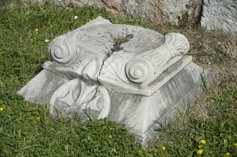Selcuk Basilica of St John the Apostle March 2011 3197.jpg