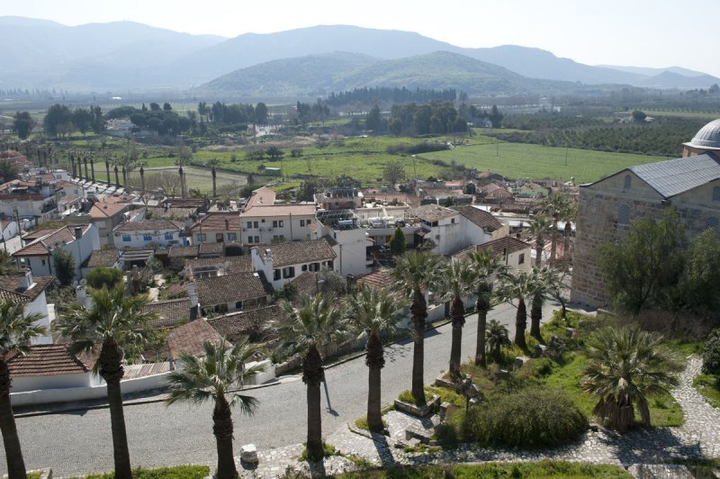 Selcuk Basilica of St John the Apostle March 2011 3210.jpg