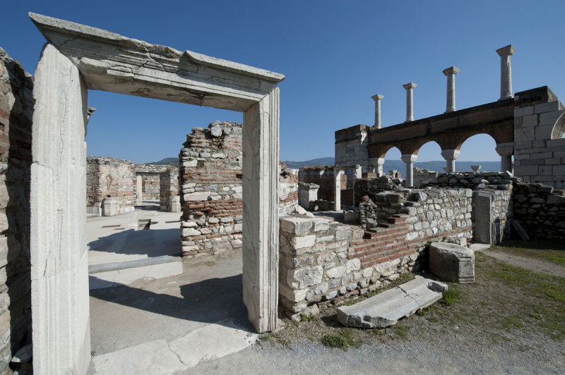 Selcuk Basilica of St John the Apostle March 2011 3231.jpg