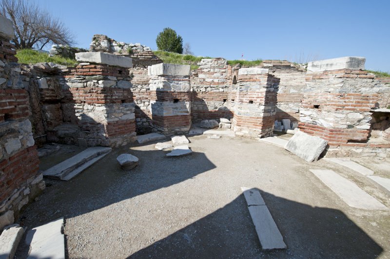 Selcuk Basilica of St John the Apostle March 2011 3240.jpg