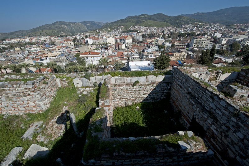 Selcuk Basilica of St John the Apostle March 2011 3268.jpg