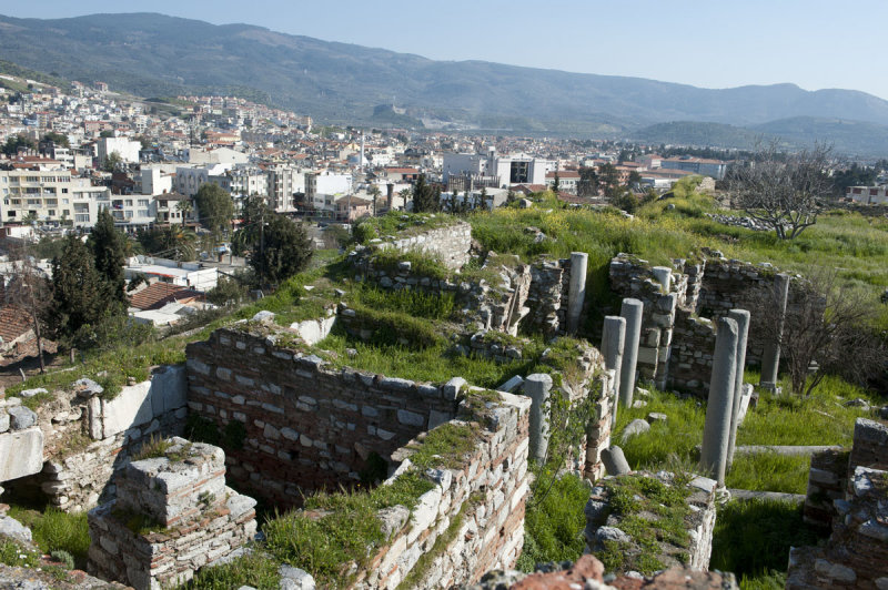 Selcuk Basilica of St John the Apostle March 2011 3277.jpg