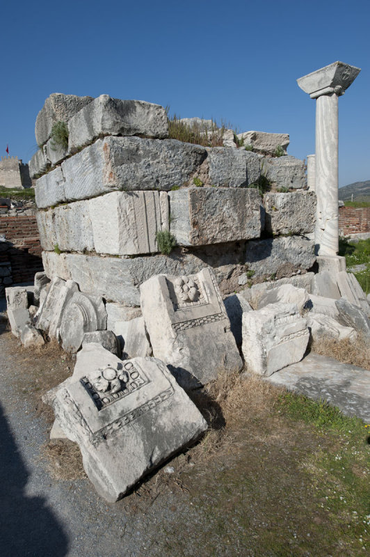 Selcuk Basilica of St John the Apostle March 2011 3315.jpg
