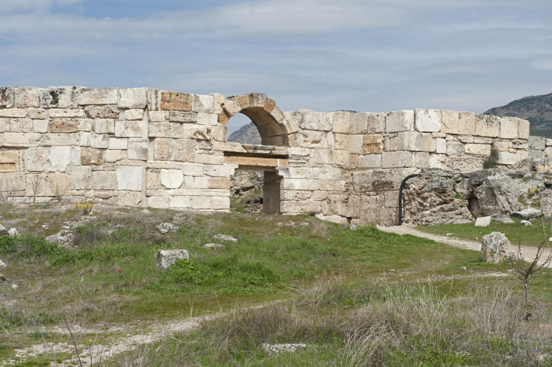 Hierapolis March 2011 4859.jpg