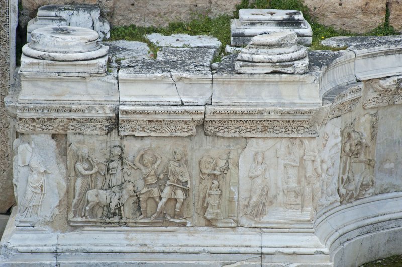 Hierapolis March 2011 4933.jpg