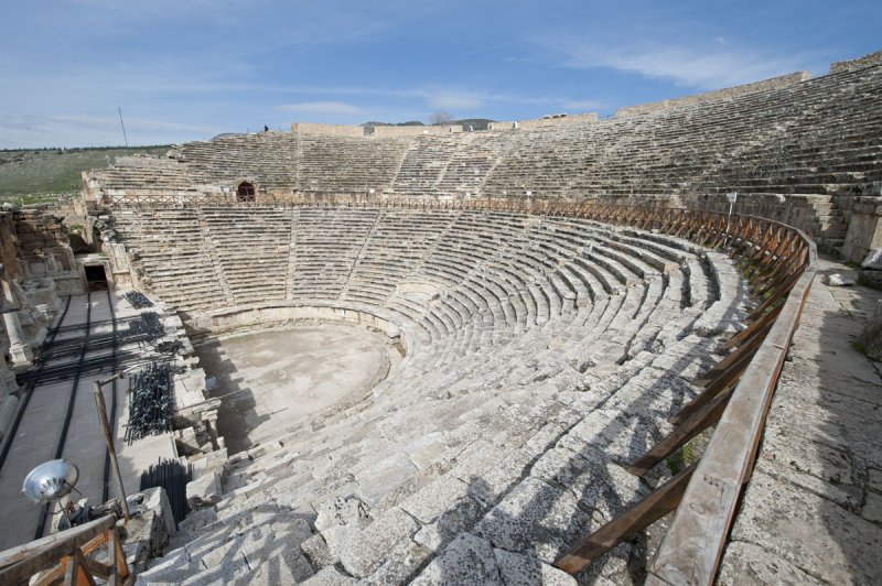 Hierapolis March 2011 4943.jpg