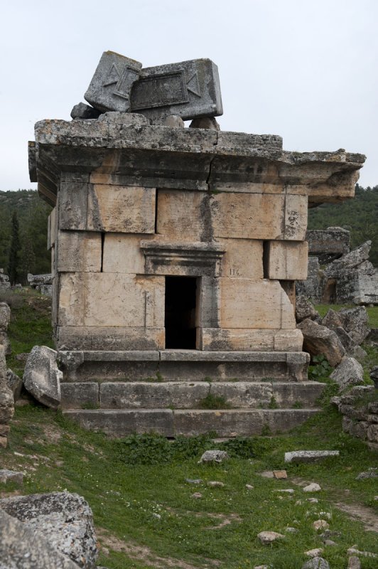 Hierapolis March 2011 5025.jpg