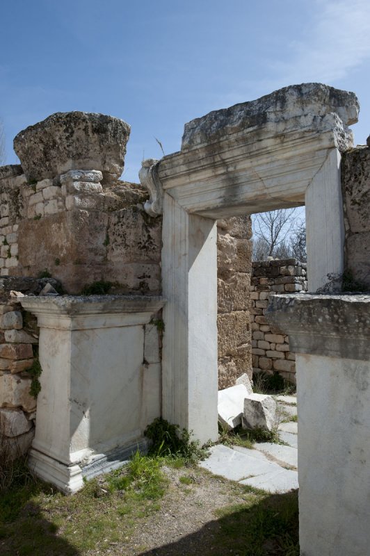 Aphrodisias March 2011 4511.jpg