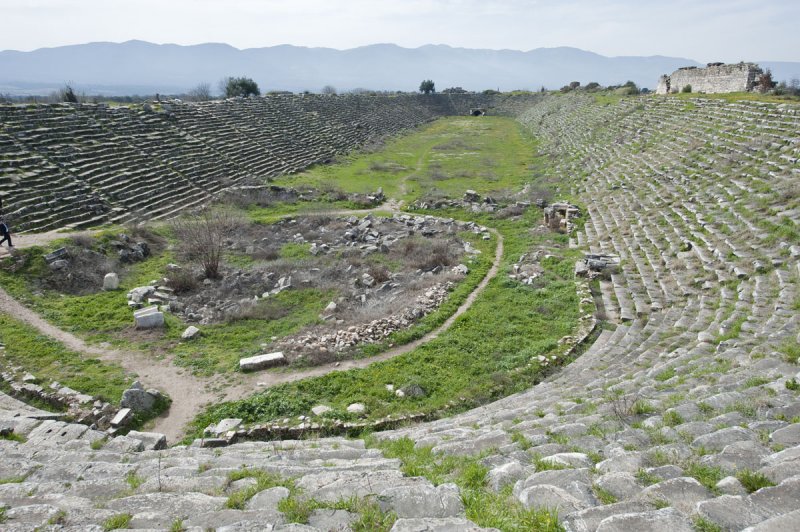 Aphrodisias March 2011 4575.jpg