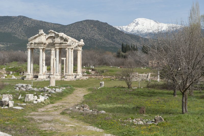 Aphrodisias March 2011 4583.jpg