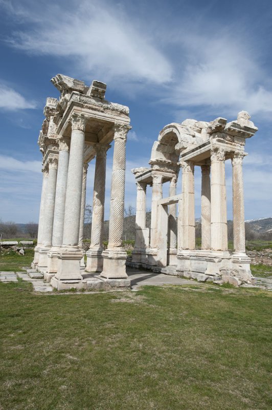 Aphrodisias March 2011 4621.jpg