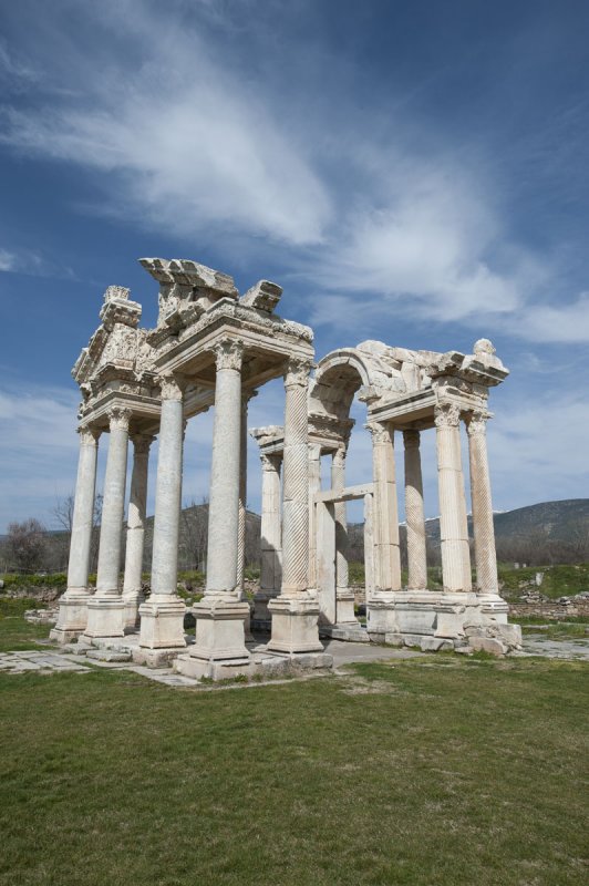 Aphrodisias March 2011 4624.jpg