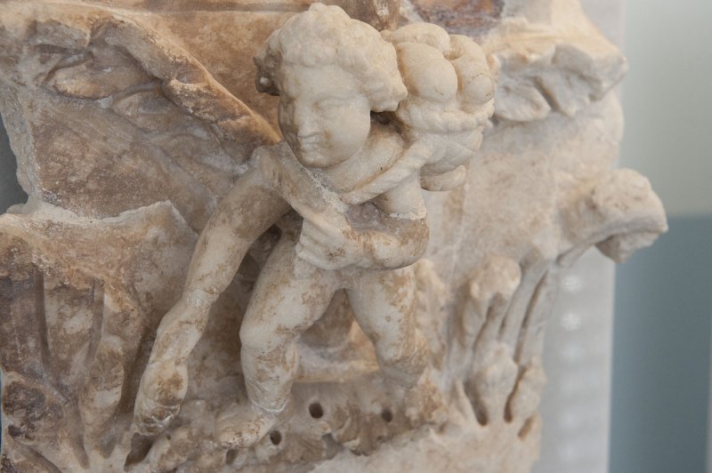 Aphrodisias Museum March 2011 4679.jpg